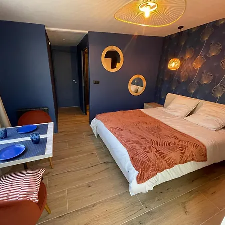 Nuit Bleutee Bed & Breakfast